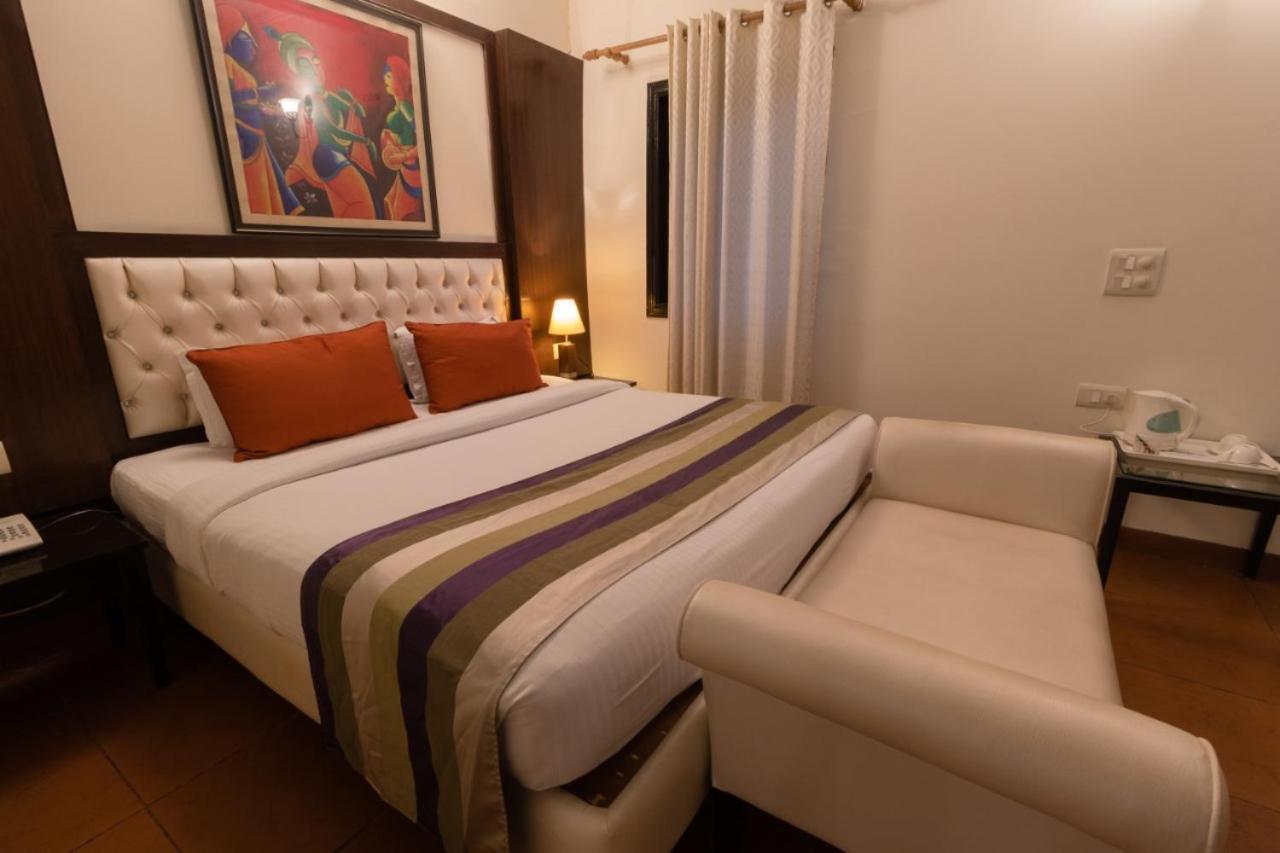 Naturoville Wellness Resort Rishikesh - Surrounded By Nature, Rooted In Wellness Doiwāla Exteriör bild